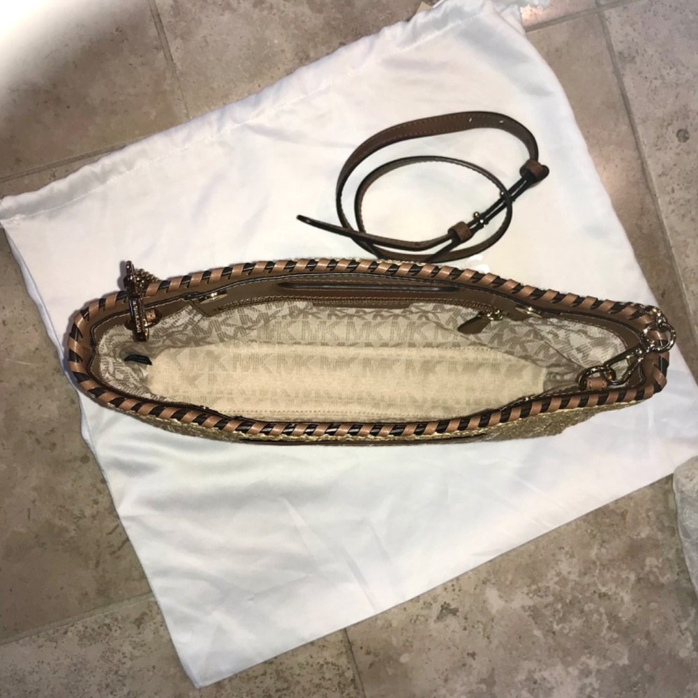 Michael Kors Straw Crossbody Bag with Brown Trim and Gold Chain - Picture 4 of 5